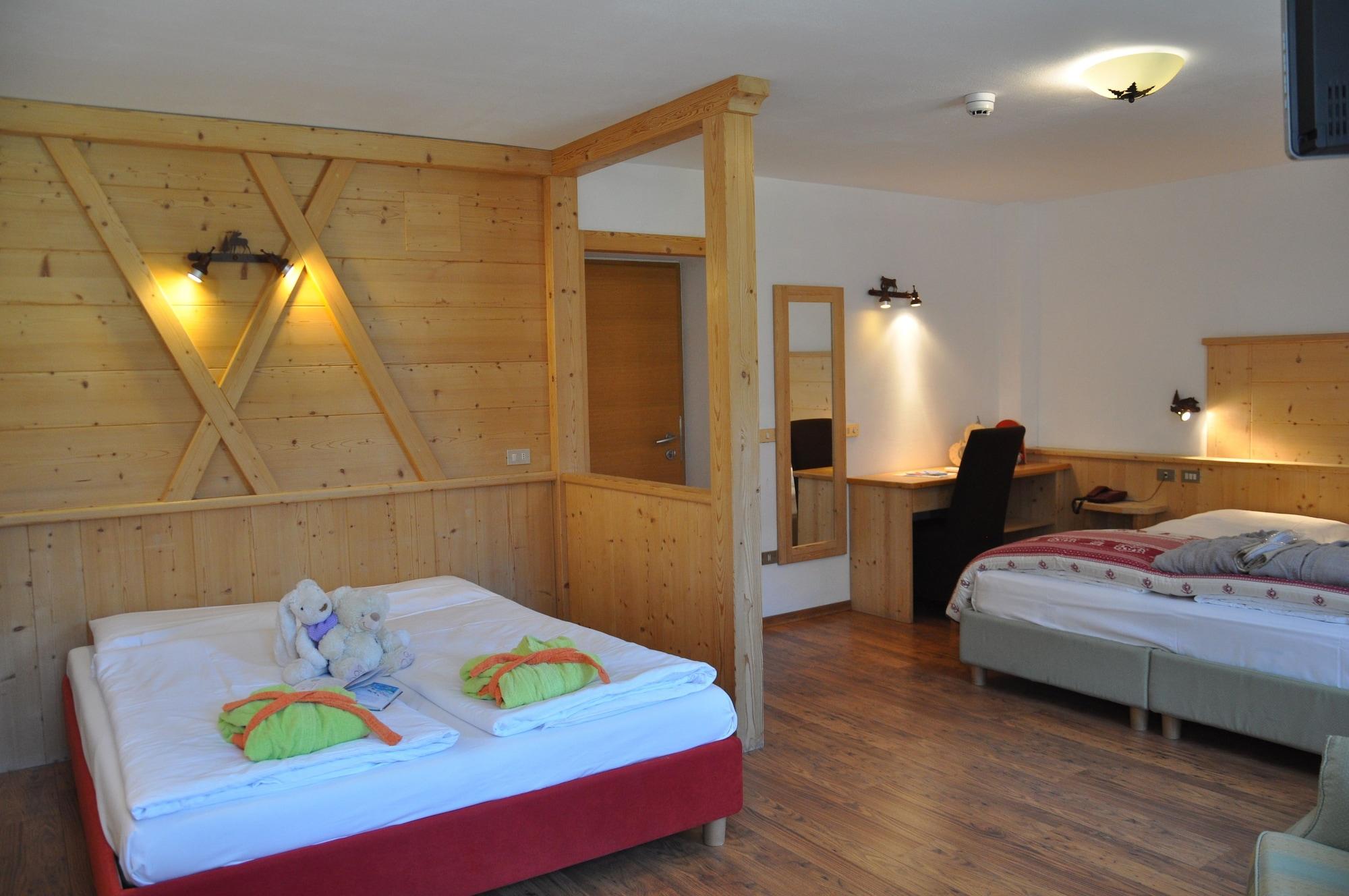 Alpenlife Hotel Someda Moena Exterior photo